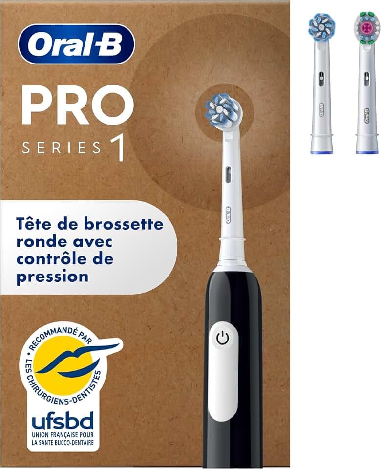 Oral-B Brosse à Dents Electrique Pro 1 avec 3 Brossettes de Rechange, Noire | 3 Modes de Nettoyage dont Douceur, Brossage avec des Oscillo-Rotations et Pulsations, Chargeur, Emballage en Carton