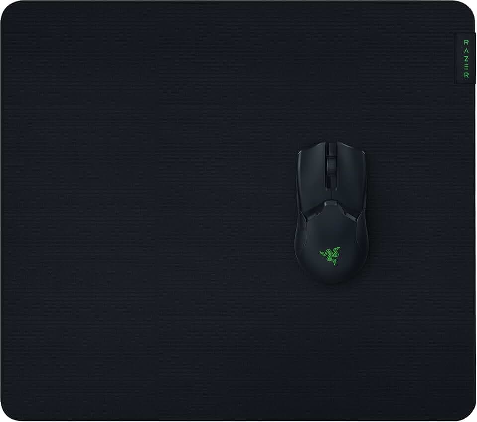 Razer Gigantus V2 Large - Tapis de Souris de Jeu Souple pour Un Style de Jeu Rapide et Un contrôle Optimal, 450 x 400 x 3mm, Tissu texturé en microtissu, Caoutchouc antidérapant - Noir