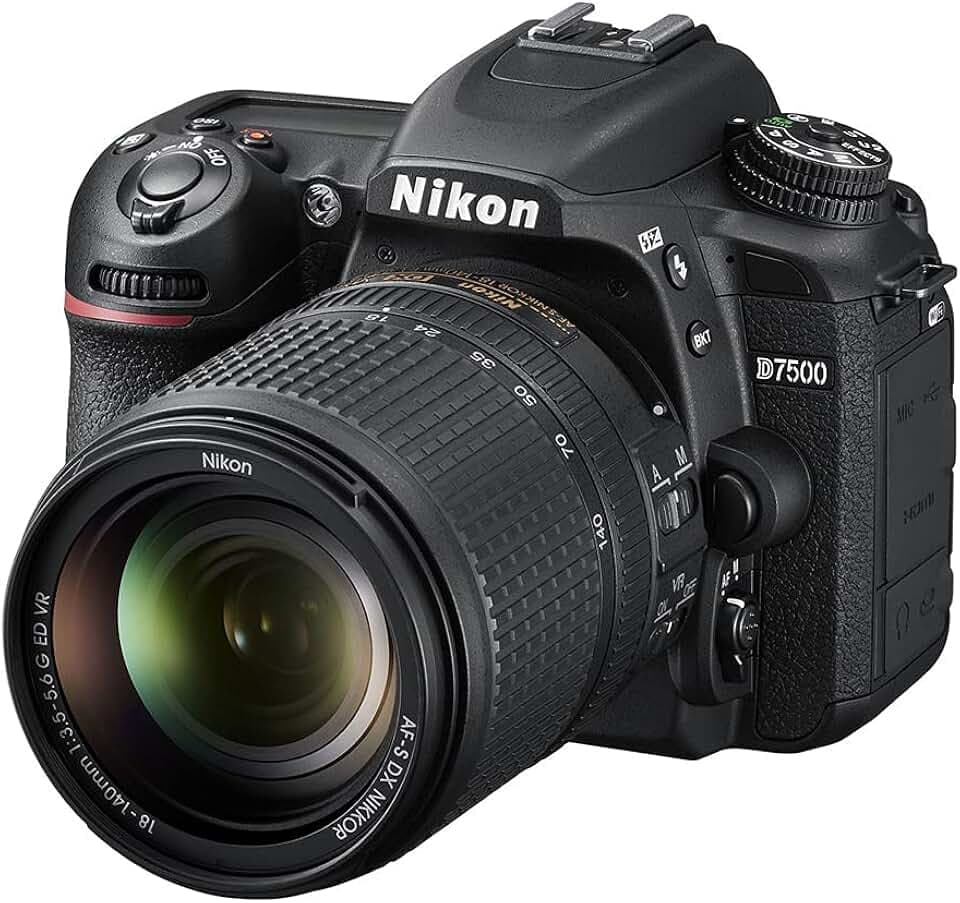 Nikon D7500 - Reflex numérique + AF S DX NIKKOR 18-140 VR