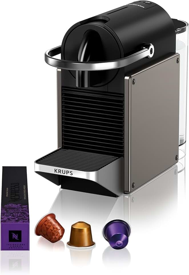 Nespresso Krups Machine à Café Pixie Titane, 19 Bars + Kit de Bienvenue, Design Compact, Expresso et Lungo, Arrêt Automatique, YY5290FD