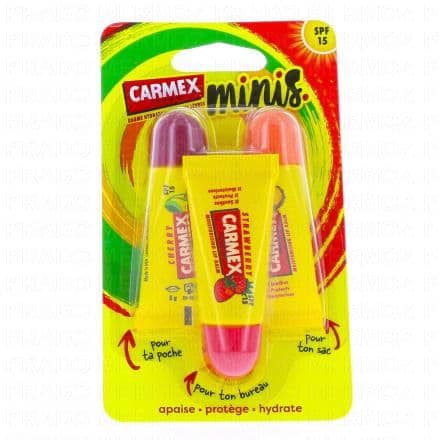 Baume pour les lèvres. Parfum cerise, fraise et ananas. Carmex vous propose un trio de baume lèvres hydratants mini à emporter partout. Riches en ingrédients nourrissants, les baumes lèvres Carmex offrent une hydratation intense et soulage rapidement les lèvres gercées pour un rendu plus lisse. Trois parfums différents pour varier les plaisirs, la cerise, la fraise et l'ananas et une protection solaire SPF15 pour protéger vos lèvres au quotidien.