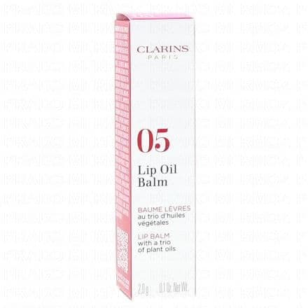 Baume à lèvres nourrissant. Découvrez le stick baume à lèvres teinté de Clarins. Il apporte une nuance légère et rehausse la couleur naturelle des lèvres dès la première utilisation.Sa texture onctueuse et fondante garantit une sensation de confort exceptionnel et une transparence parfaite, enrichie en ingrédients d’origine naturelle pour une action nourrissante.Ce baume combine soin et couleur, sans sacrifier la nutrition ni le confort. Véritable cocon hydratant, nourrissant et protecteur, sa formule fine et fondante est conçue pour offrir une expérience douce.Composé à 96 % d’ingrédients d’origine naturelle, ce baume teinté est enrichi d'un mélange d'huiles végétales ultra performantes :L’huile de rose musquée aide à nourrir et à apporter du confort aux lèvres.L’huile de jojoba nourrit en profondeur.L’huile de noisette maintient l'hydratation et nourrit les lèvres.Pour un effet repulpant ''baby lips'', un peptide renforce l'hydratation et laisse les lèvres souples et pleines.Inspiré du légendaire Lip Comfort Oil, ce baume teinté renferme 99 % d'ingrédients soin, pour embellir les lèvres instantanément et durablement.Ce baume teinté procure une nutrition intense tout en colorant délicatement les lèvres, avec un doux parfum. Chaque application apporte une touche de couleur naturelle et une texture crémeuse pour un confort absolu.Une brillance irrésistible vous attend avec six nuances gourmandes à découvrir pour sublimer vos lèvres en un seul geste.*Effet lèvres de bébé