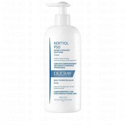 Apaise les démangeaisons des peaux à tendance psoriasique Le BAUME HYDRATANT QUOTIDIEN KERTYOL PSO accompagne de manière globale les peaux à tendance psoriasique. Un baume anti-grattage qui soulage les démangeaisons*** et contribue à limiter l'apparition de nouvelles plaques. Sa formule contient notamment du CÉLASTROL, actif apaisant révolutionnaire qui agit directement sur les kératinocytes (cellules de la couche superficielle de la peau) pour diminuer l'apparition des plaques et ainsi améliorer l'aspect de la peau. L'actif calmant POLIDOCANOL soulage les démangeaisons*** et limite le grattage, facteur favorisant l'apparition de nouvelles poussées.Diminue la sécheresse cutanée : la peau retrouve souplesse et confort. Apaise les démangeaisons*** : L'actif CÉLASTROL contribue à limiter ces sensations liées à la sécheresse cutanée.L'actif POLIDOCANOL aide à éviter le grattage et ainsi à limiter la réapparition des plaques. Améliore la qualité de la peau : le CÉLASTROL contribue à diminuer l'apparition de nouvelles plaques.***Démangeaisons liées à la sécheresse cutanée.