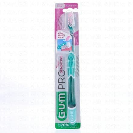 Brosse à dent Pro sensitive ultra soft. Nettoyage efficace en douceur Les brosses à dents GUM Pro Sensitive sont conçues pour offrir un nettoyage ultra-doux et efficace des dents. Avec leurs brins effilés très fins (1/100ème) qui pénètrent 40% plus profondément dans les sillons gingivaux, vos dents sont nettoyées en profondeur. Les brins ultra-souples (15/100ème) assurent un brossage efficace tout en étant doux pour vos dents et vos gencives sensibles. De plus, leur manche ergonomique a été conçu pour faciliter le brossage avec un angle de 45°.