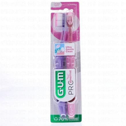 Brosse à dent Pro sensitive ultra soft. Nettoyage efficace en douceur Les brosses à dents GUM Pro Sensitive sont conçues pour offrir un nettoyage ultra-doux et efficace des dents. Avec leurs brins effilés très fins (1/100ème) qui pénètrent 40% plus profondément dans les sillons gingivaux, vos dents sont nettoyées en profondeur. Les brins ultra-souples (15/100ème) assurent un brossage efficace tout en étant doux pour vos dents et vos gencives sensibles. De plus, leur manche ergonomique a été conçu pour faciliter le brossage avec un angle de 45°.