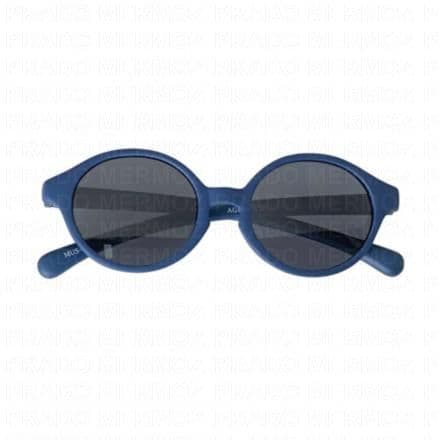 Lunettes de soleil pour bébé 0 à 2 ans : protection UV400, filtre de catégorie 4, verres polarisés. Lunettes de soleil pour bébé 0 à 2 ans : protection UV400, filtre de catégorie 4, verres polarisés.Fabriquées majoritairement à partir de caoutchouc issu de pneus recyclés, elles sont flexibles et ultra-légères.Disponibles en trois couleurs : vert, corail et bleu.