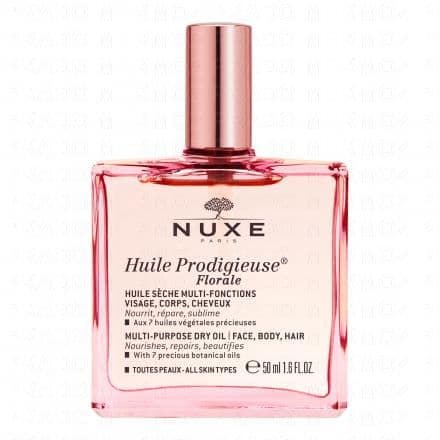 Huile Prodigieuse Florale. Nourrit, répare, sublime. Visage, corps et cheveux. Le soin mythique de NUXE aux 7 huiles précieuses 100% végétales se décline dans un nouveau parfum floral et délicat. Cette huile hydratante conserve la même texture huile sèche et la même efficacité sur le corps, le visage et les cheveux. Son action anti-oxydante, son effet ''bouclier anti-pollution''* et son effet sur la réduction de l'apparence des vergetures en font votre allier au quotidien. Sa texture huile sèche inimitable dévoile une signature olfactive inédite chez Nuxe, aux notes florales et fraîches pour vivre un nouveau moment de plaisir.