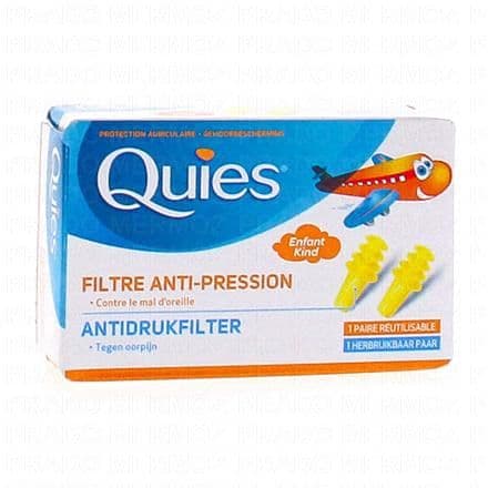 Bouchon auriculaire protecteur pour le voyage, pour enfant. Les Bouchons auriculaires spécial avion pour enfants Quies protègent les oreilles des tous petits lors des voyages en avion. Hypoallergénique, doux, réutilisable, facile à insérer. Forme allongée, ergonomique, de petite taille, bout annelé, muni d'un filtre exclusif permettant à l'oreille de s'adapter plus facilement aux différences de pression atmosphérique. Coloris : bleu. Conditionnement : boîte carton.